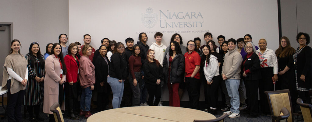 Students from the Angelo Del Toro Puerto Rican/Hispanic Youth Leadership Institute