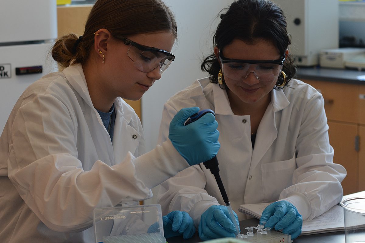Niagara University Biomedical Research Institute Hosts High School ...