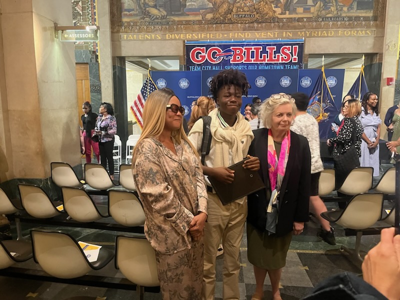 Photo of the winner of the Summer Intern Award, Murphy Suah